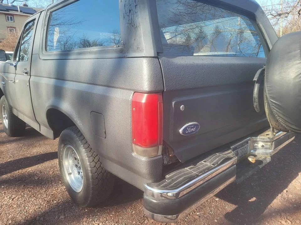 1987 Ford Bronco 4th Gen - Image 2 of 20