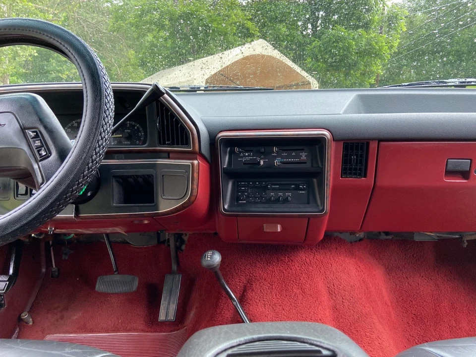 1987 Ford Bronco 4th Gen - Image 5 of 21