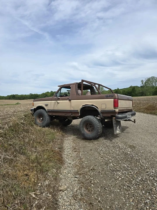 1987 Ford Bronco 4th Gen - Image 5 of 14