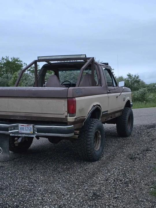 1987 Ford Bronco 4th Gen - Image 3 of 14