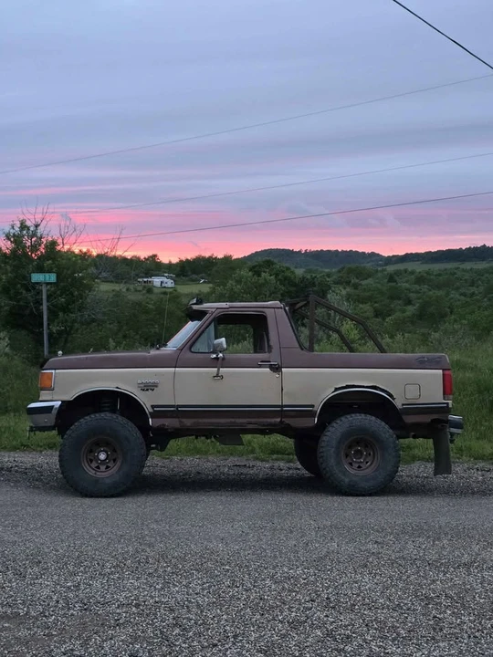 1987 Ford Bronco 4th Gen - Image 12 of 14