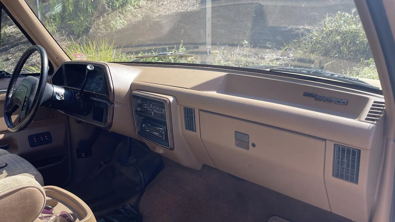 1987 Ford Bronco 4th Gen - Image 8 of 13