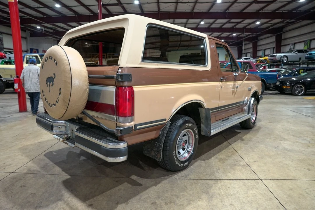 1987 Ford Bronco 4th Gen - Image 24 of 31
