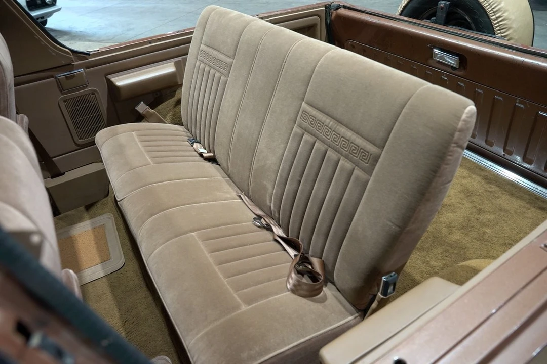 1987 Ford Bronco 4th Gen - Image 19 of 31
