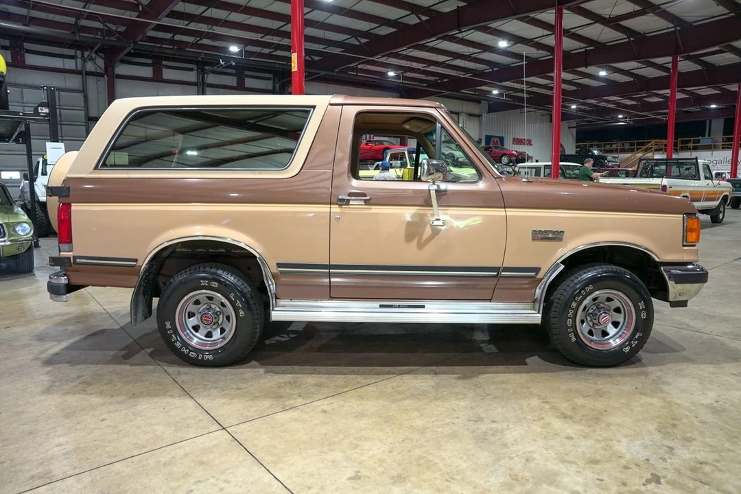 1987 Ford Bronco 4th Gen - Image 25 of 31