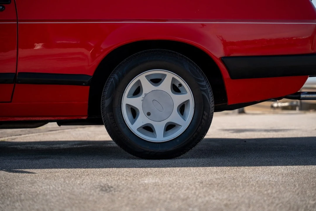 1987 Ford - Image 21 of 30