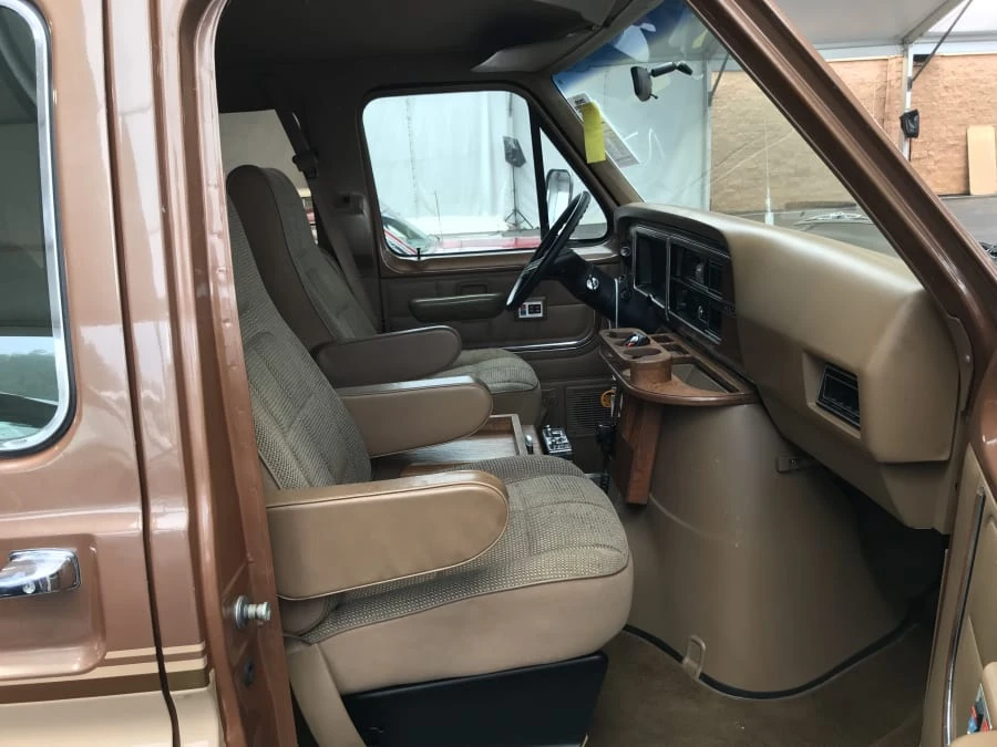 1987 Ford Econoline Van - Image 5 of 11