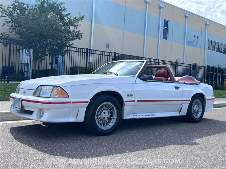 1987 Ford - Image 2 of 31