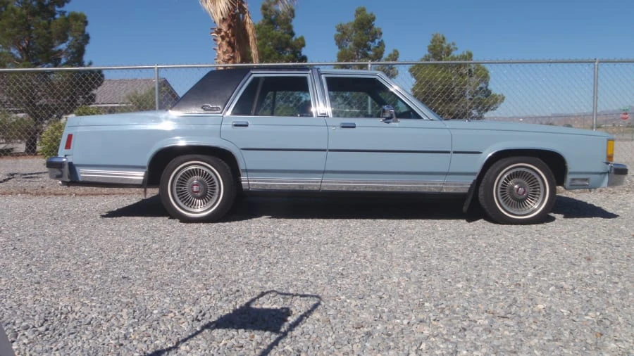 1987 Ford Crown Victoria - Image 2 of 21