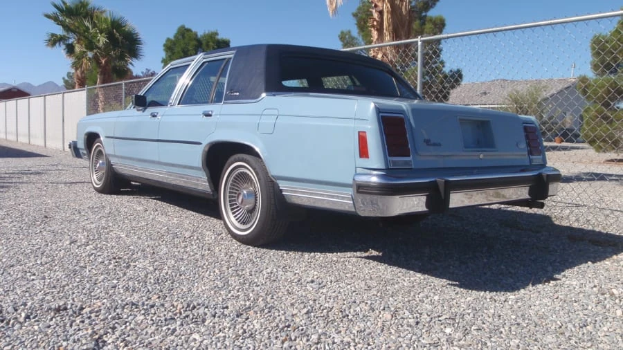 1987 Ford Crown Victoria - Image 10 of 21