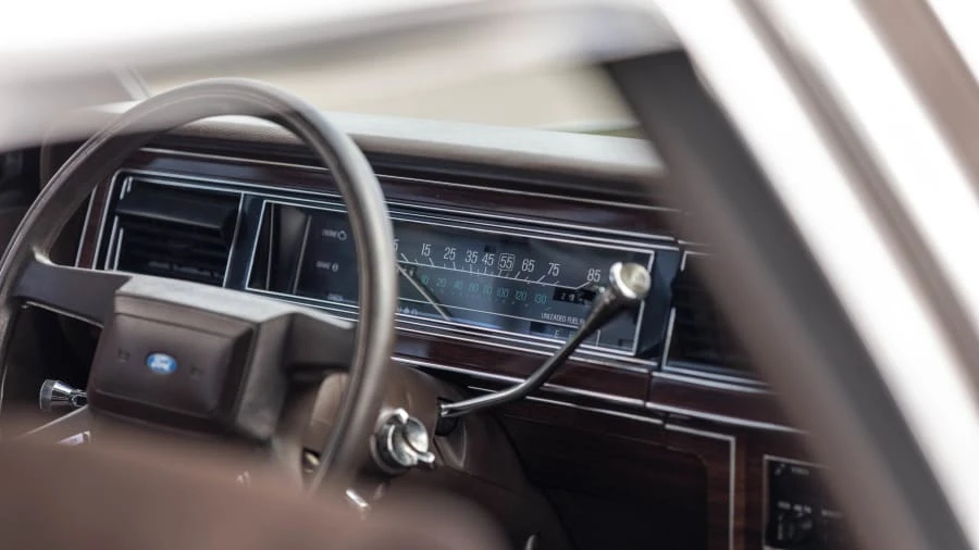1987 Ford LTD - Image 21 of 30