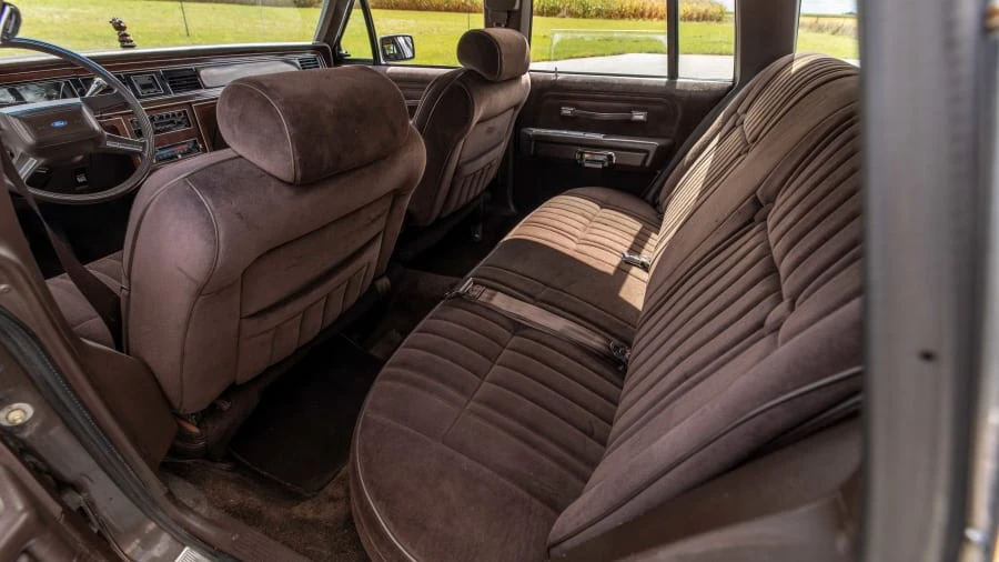 1987 Ford LTD - Image 28 of 30