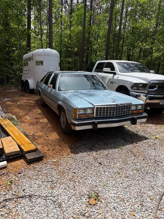 1987 Ford Crown Victoria - Image 9 of 9