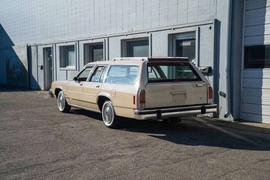 1987 Ford Crown Victoria - Image 8 of 18