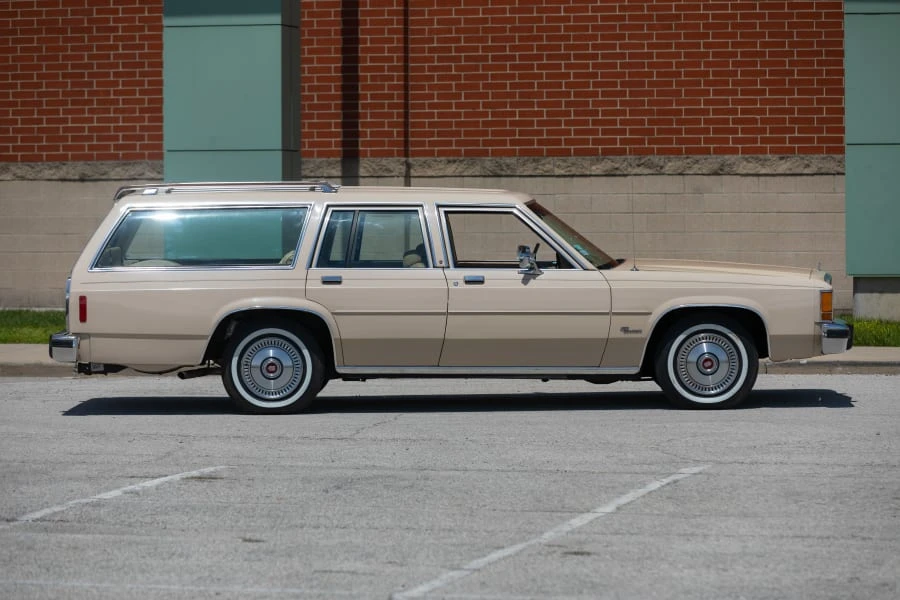 1987 Ford Crown Victoria - Image 5 of 16