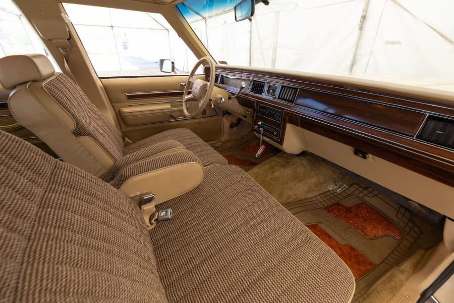 1987 Ford Crown Victoria - Image 13 of 16