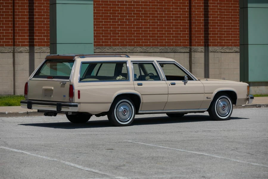 1987 Ford Crown Victoria - Image 3 of 16