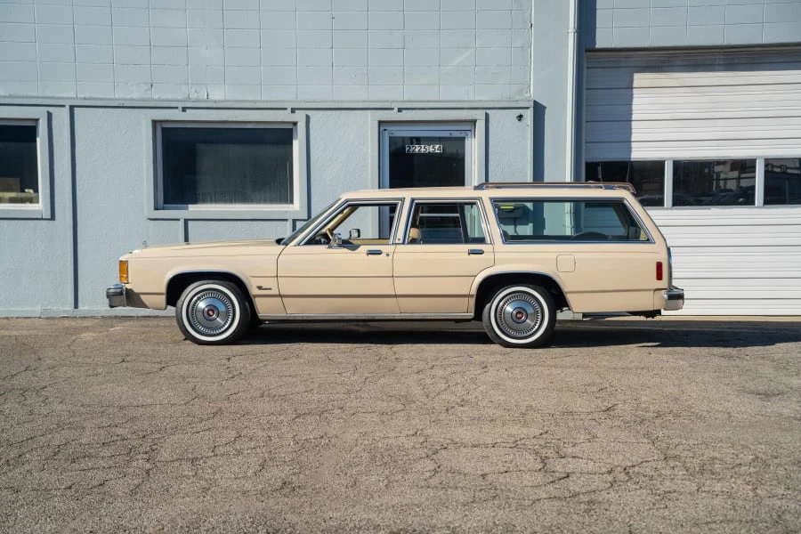 1987 Ford Crown Victoria - Image 6 of 18