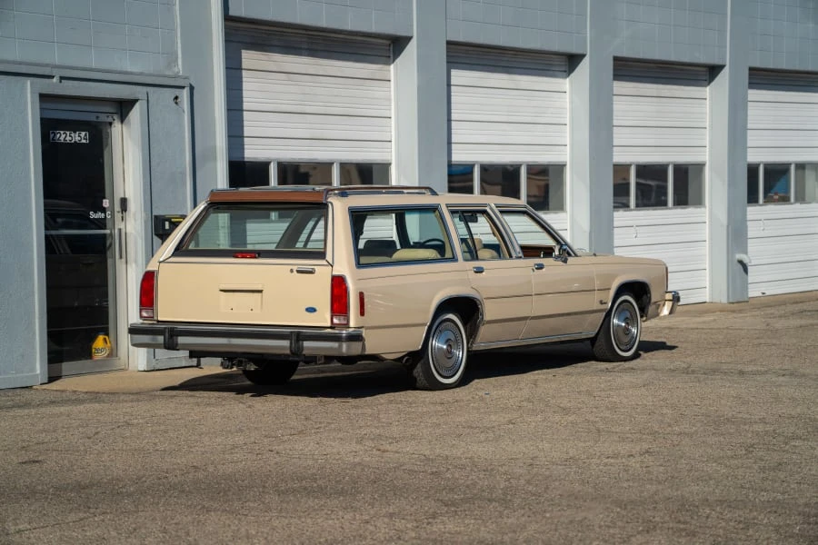 1987 Ford Crown Victoria - Image 3 of 18