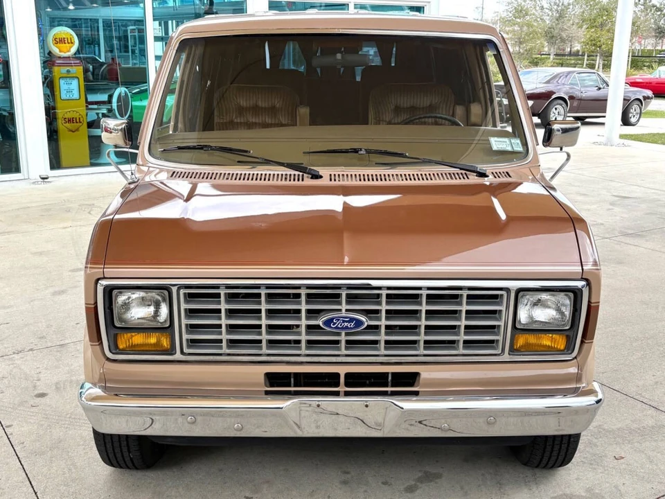 1987 Ford Econoline Van - Image 3 of 21