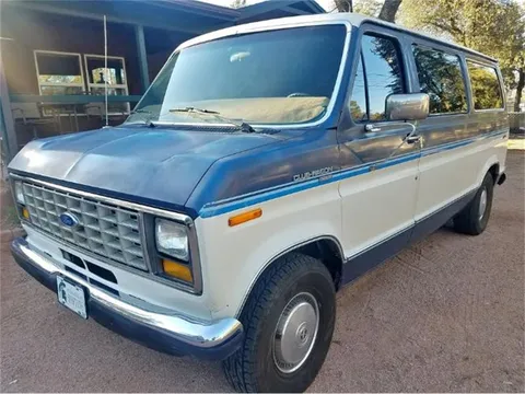 1987 Ford E-Series Club Wagon XLT
