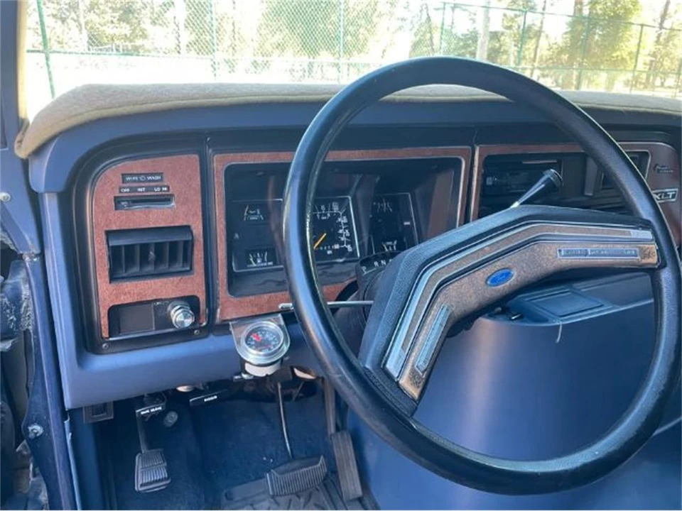 1987 Ford Econoline Van - Image 7 of 21