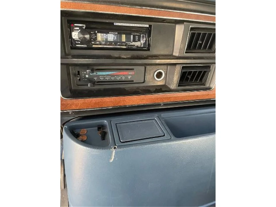 1987 Ford Econoline Van - Image 11 of 21