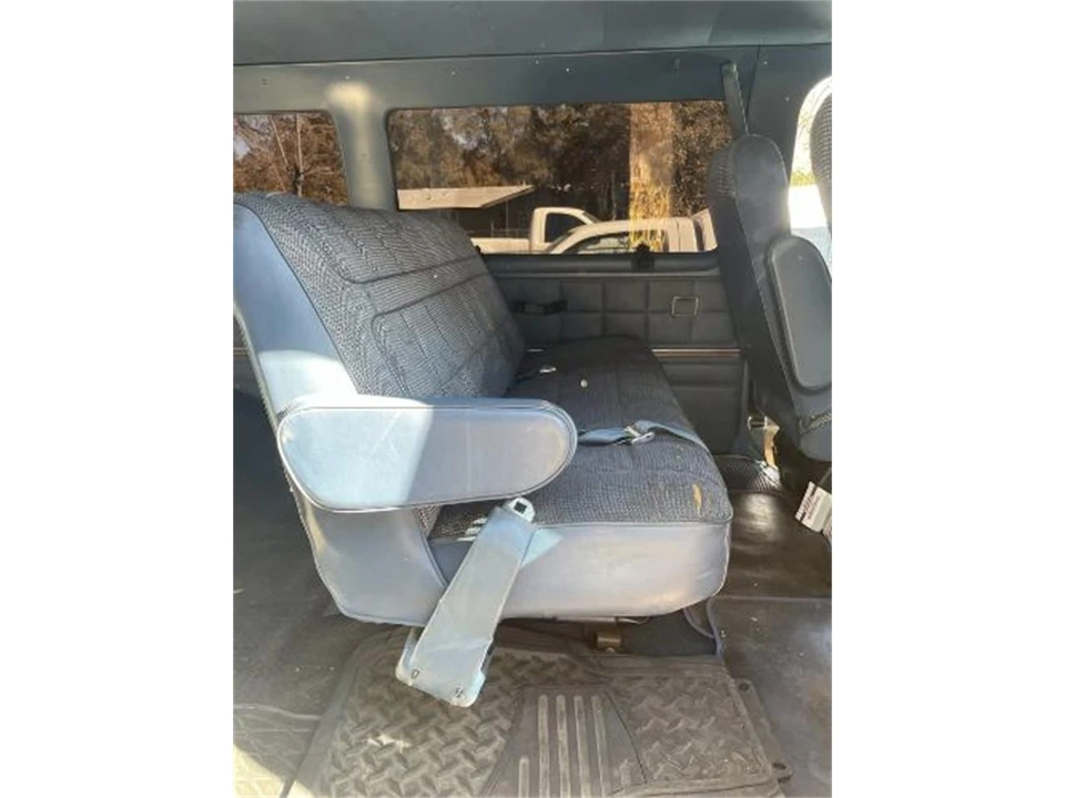 1987 Ford Econoline Van - Image 12 of 21