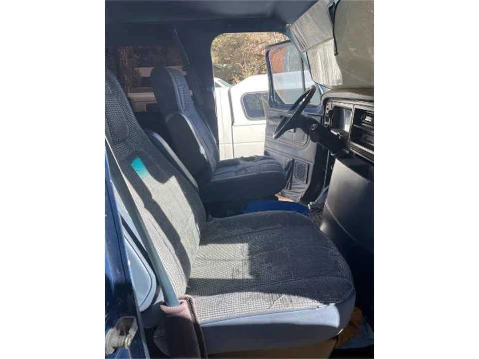 1987 Ford Econoline Van - Image 13 of 21