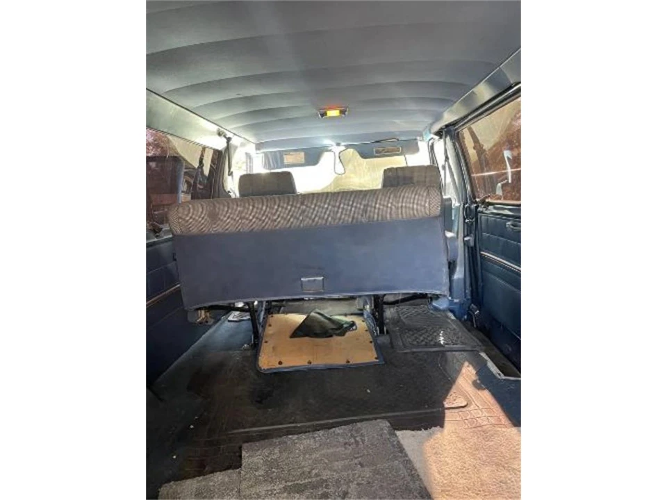 1987 Ford Econoline Van - Image 15 of 21