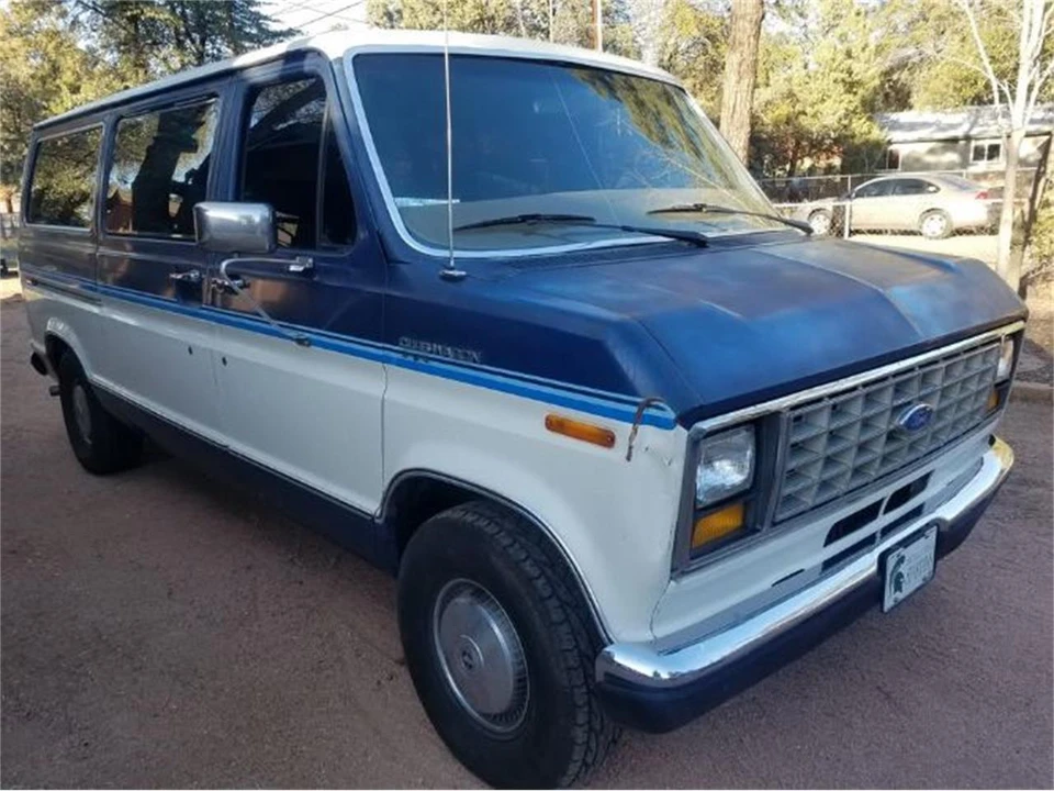 1987 Ford Econoline Van - Image 18 of 21