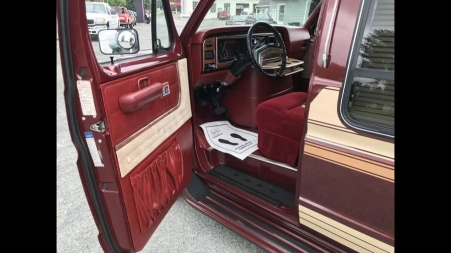 1987 Ford Econoline Van - Image 5 of 10
