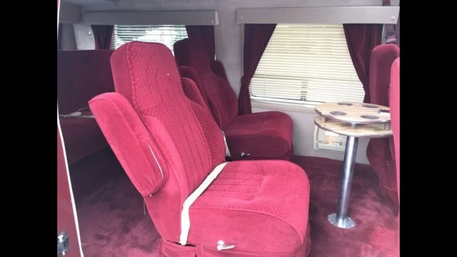 1987 Ford Econoline Van - Image 4 of 10