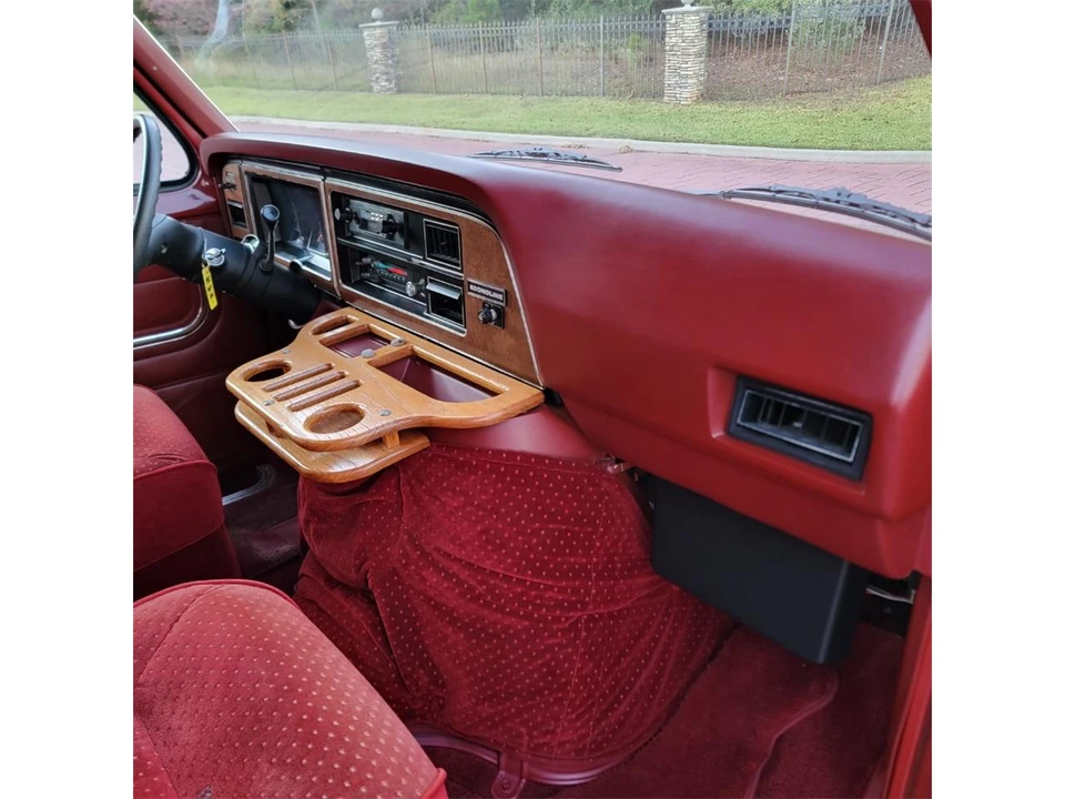 1987 Ford Econoline Van - Image 25 of 31