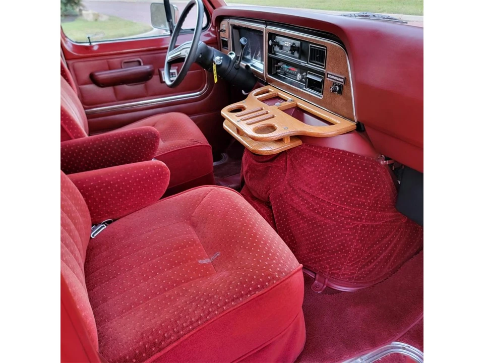 1987 Ford Econoline Van - Image 23 of 31
