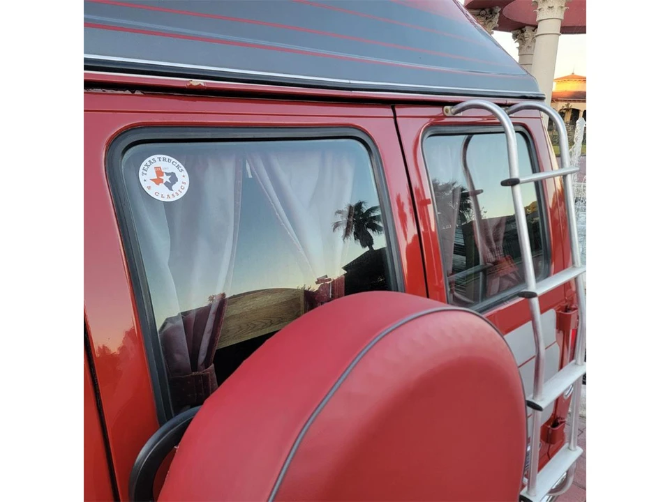 1987 Ford Econoline Van - Image 16 of 31