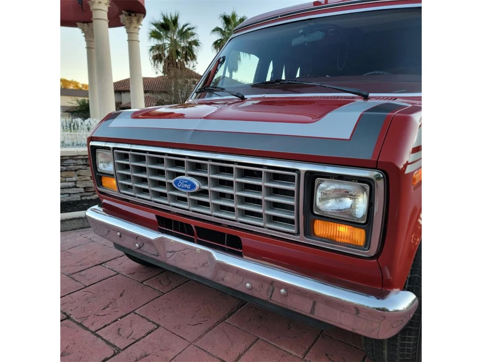 1987 Ford Econoline Van - Image 11 of 31