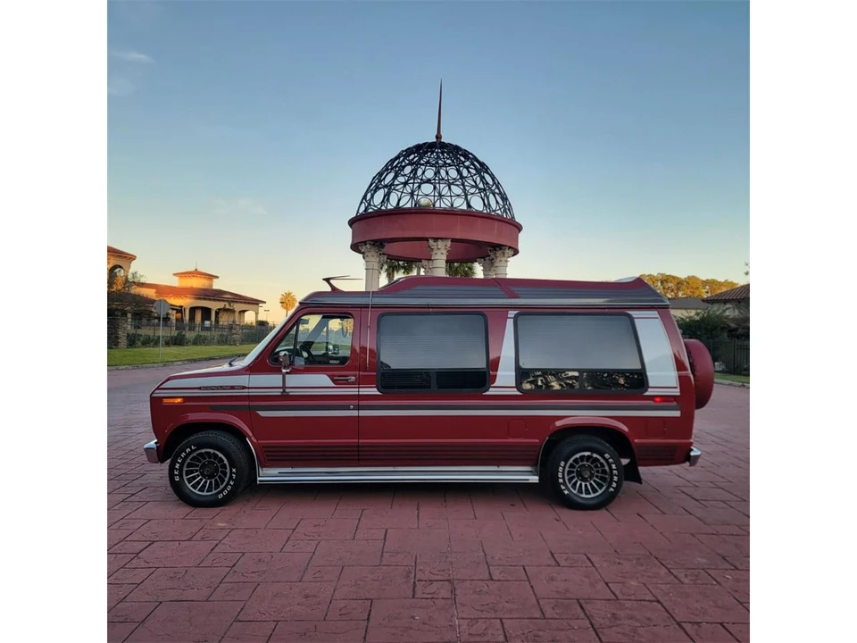 1987 Ford Econoline Van - Image 2 of 31