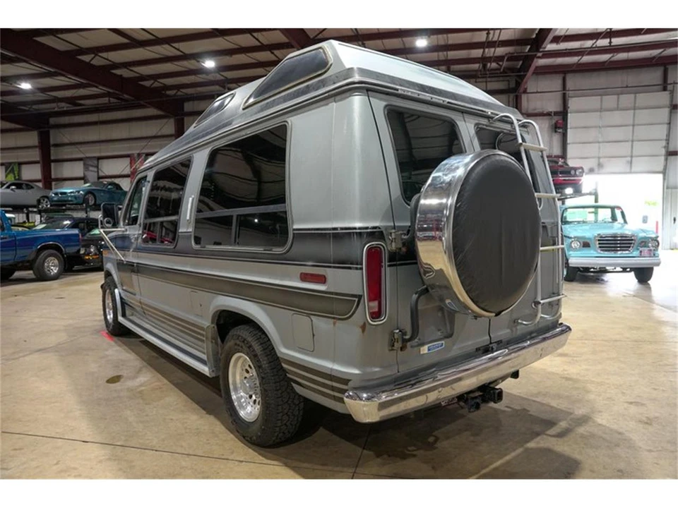 1987 Ford Econoline Van - Image 6 of 31