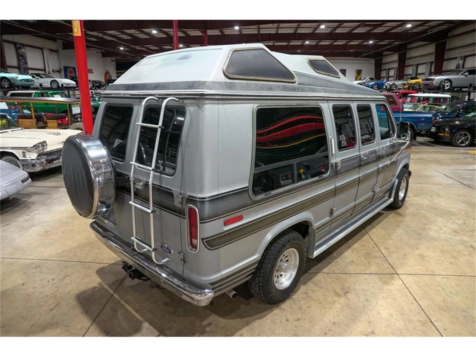 1987 Ford Econoline Van - Image 17 of 31