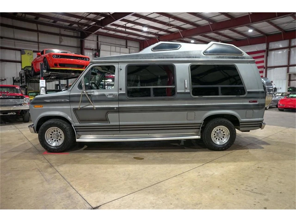1987 Ford Econoline Van - Image 4 of 31