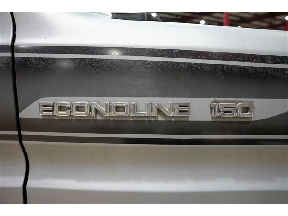 1987 Ford Econoline Van - Image 24 of 31