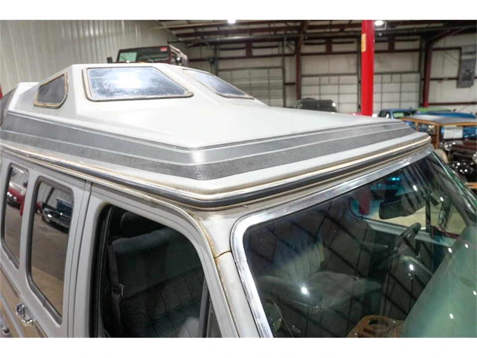 1987 Ford Econoline Van - Image 19 of 31