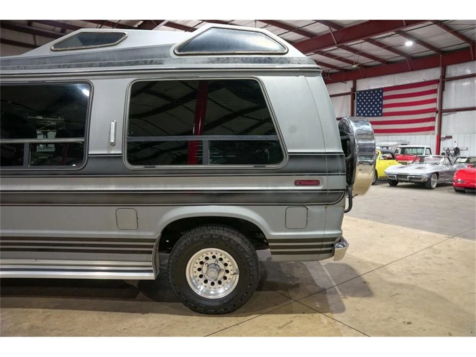 1987 Ford Econoline Van - Image 5 of 31