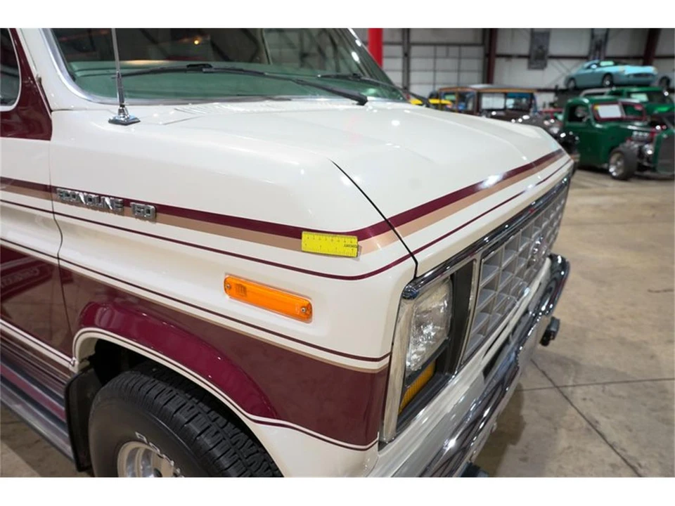 1987 Ford Econoline Van - Image 28 of 31