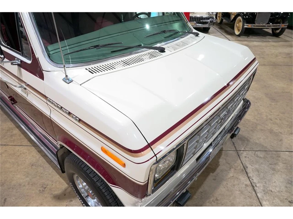 1987 Ford Econoline Van - Image 18 of 31