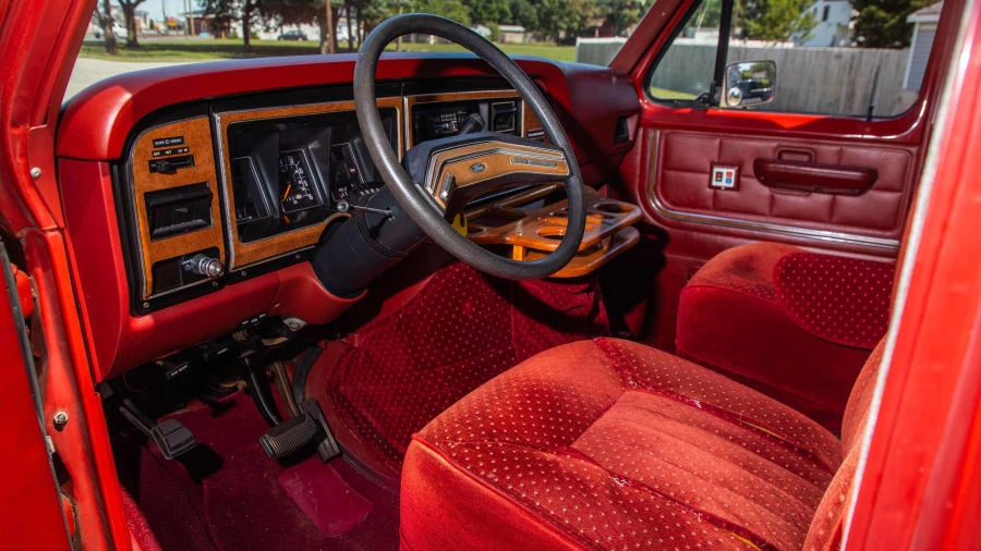 1987 Ford Econoline Van - Image 4 of 12