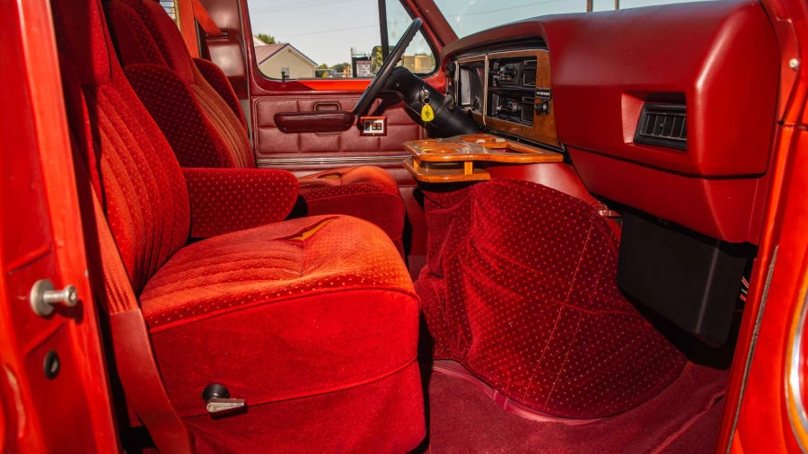 1987 Ford Econoline Van - Image 5 of 12