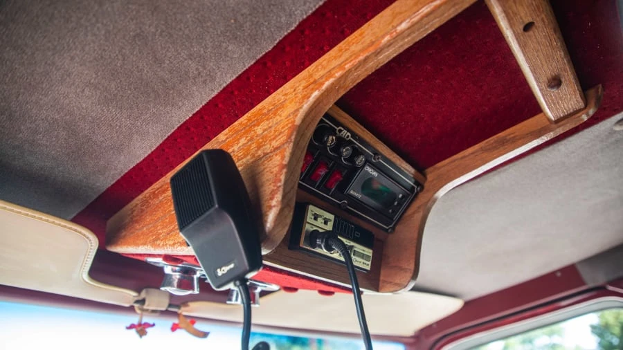 1987 Ford Econoline Van - Image 11 of 12