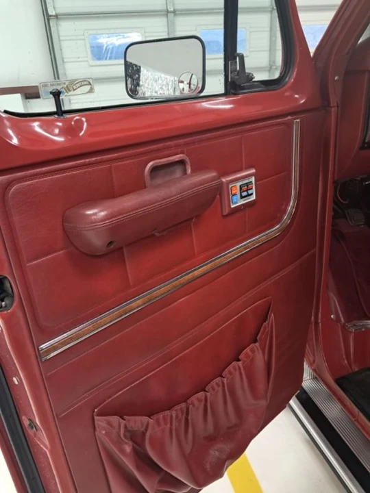 1987 Ford Econoline Van - Image 13 of 14